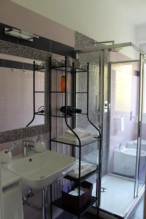 Vesta Apartment Milan 0*,